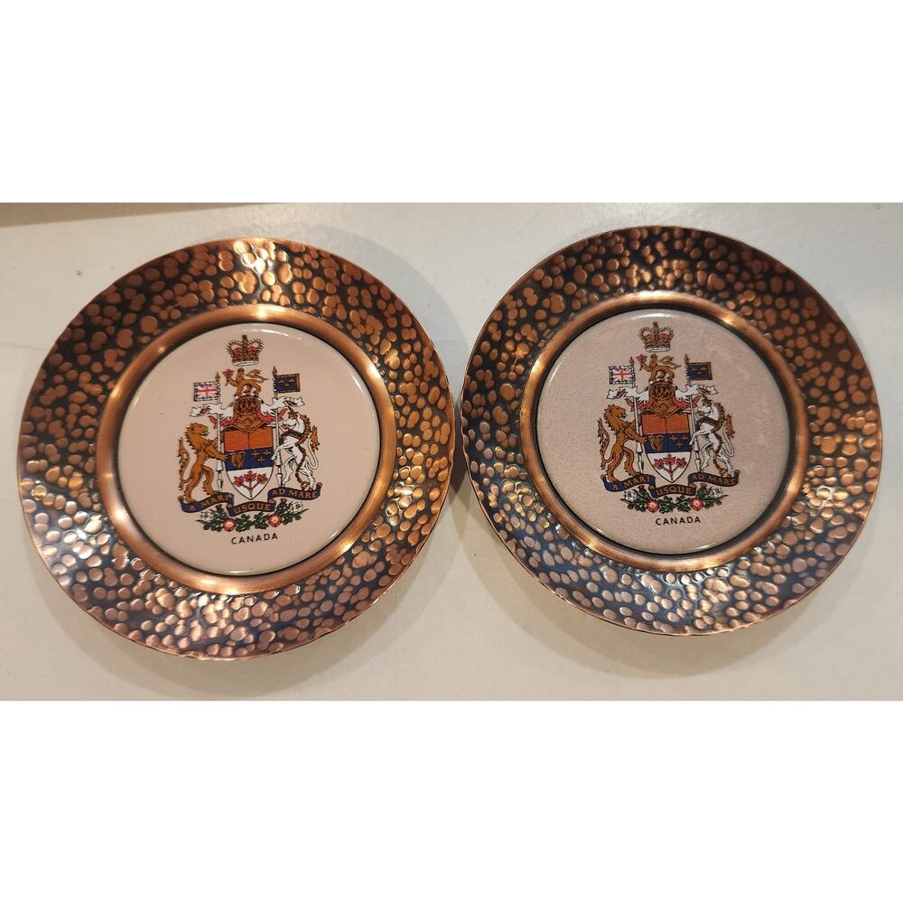 Fantasy Copperware Canada Crest Mini Plates 3⅝” Hammered Copper Vintage Pair